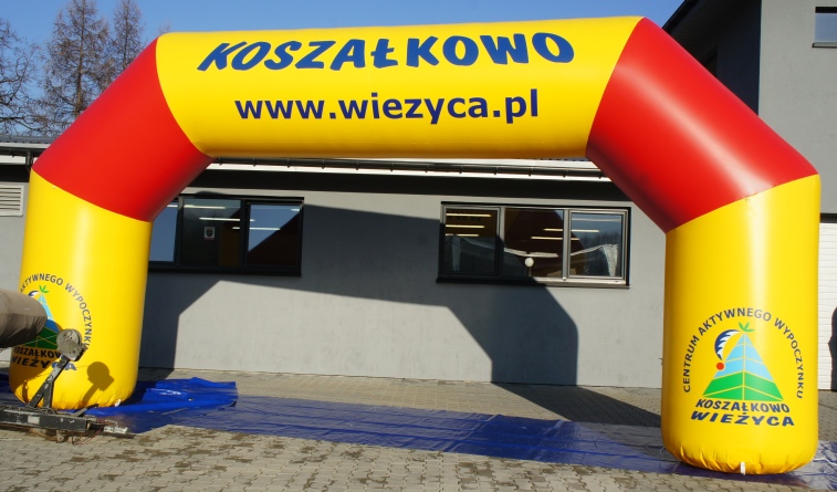 Stałociśnieniowa brama reklamowa ze skosami 4m x 8m